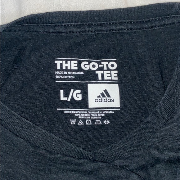 Black adidas t-shirt - Picture 3 of 3